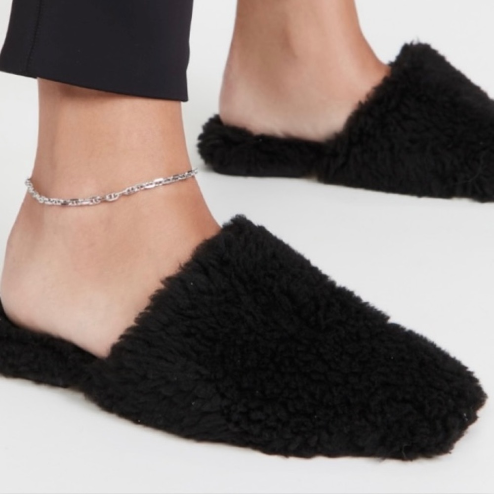 🌟Black Sherpa Flat Slides 8